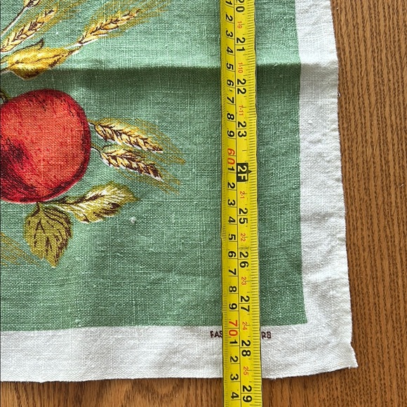 Linen Towel - Picture 4 of 7